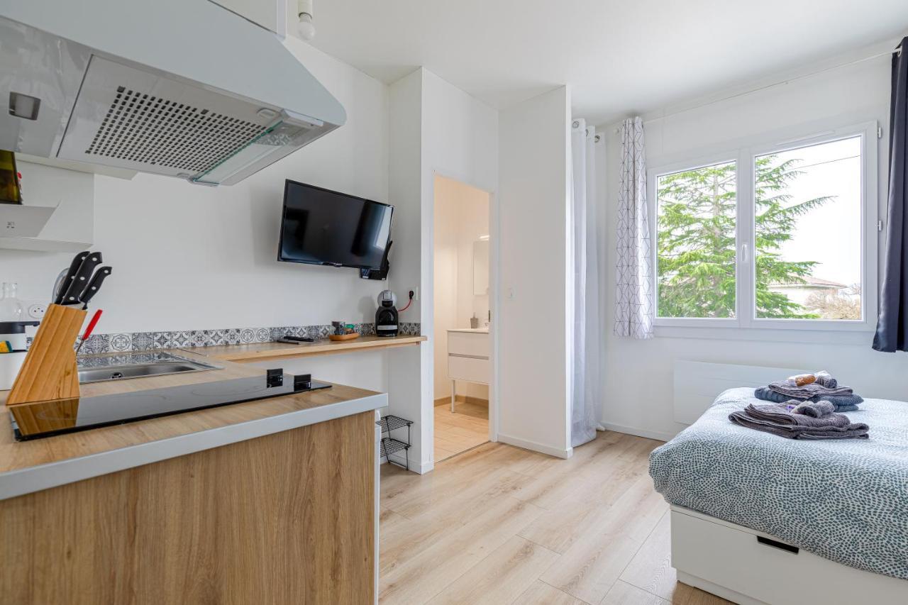 A1 Sweet Homes Angouleme L Secteur Sillac L Parking Gratuit - Animaux Acceptes エクステリア 写真